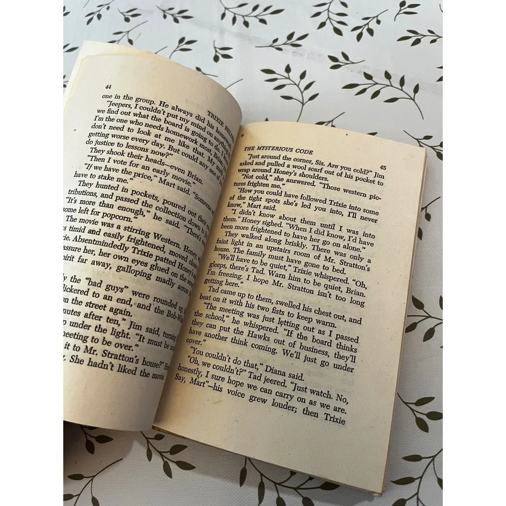 Trixie Belden and the Mysterious Code Kathryn Kenny Whitman Vintage Hardcover